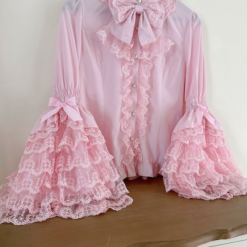 Sweet and Cute Lace Shirt with Long Sleeves 69A916