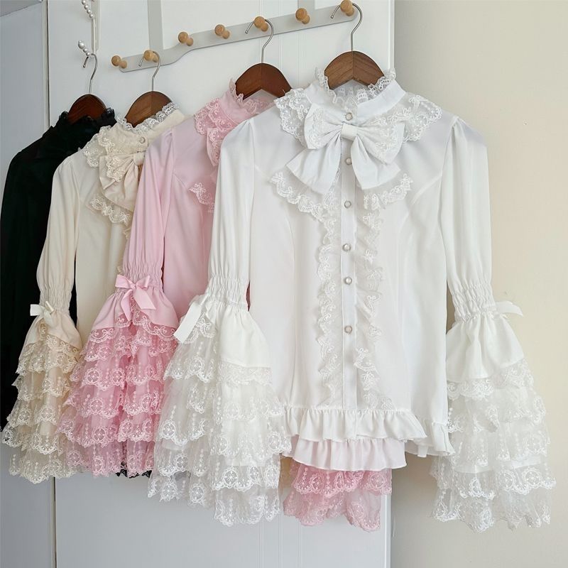Sweet and Cute Lace Shirt with Long Sleeves 69A916
