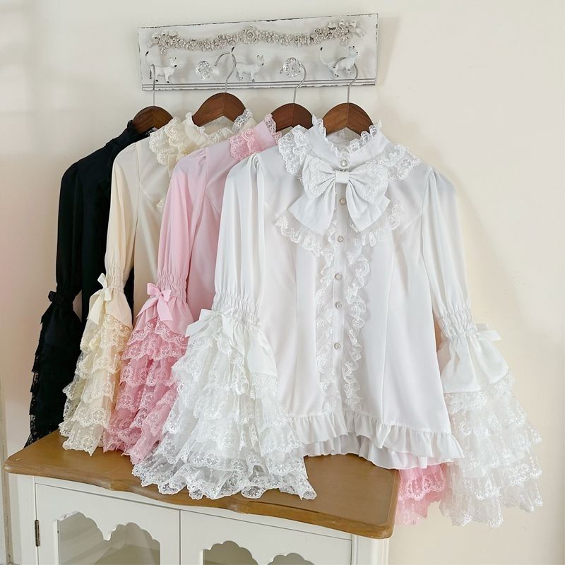 Sweet and Cute Lace Shirt with Long Sleeves 69A916
