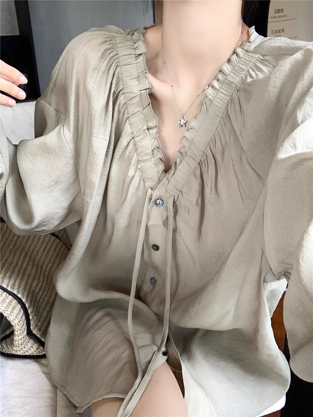 V-neck Shirt with Ruffle Edge 69A752