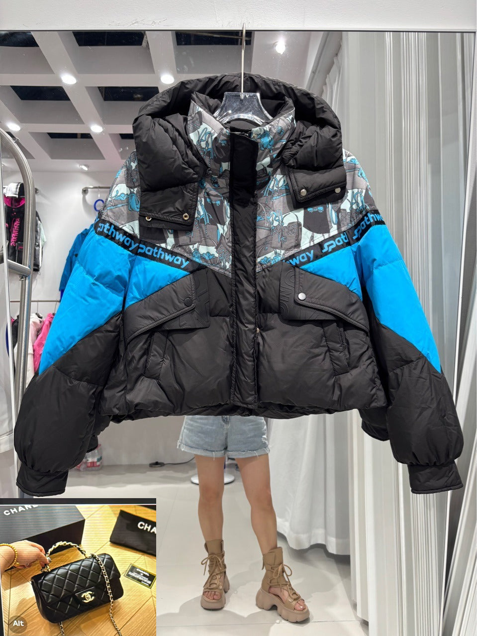 Short Printed Down Jacket for Women SA445