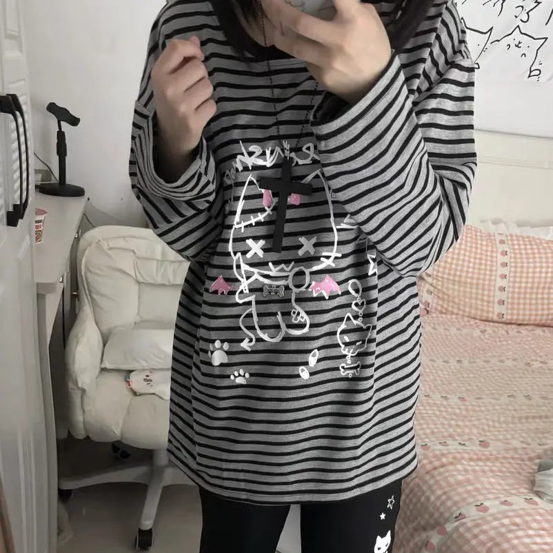 Vintage Striped Long-sleeved Graffiti TshirtsSA180