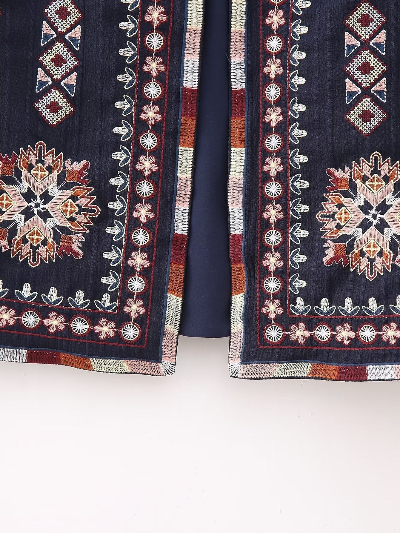 Embroidered Crew Neck Cardigan Fashion Short Vest SA333