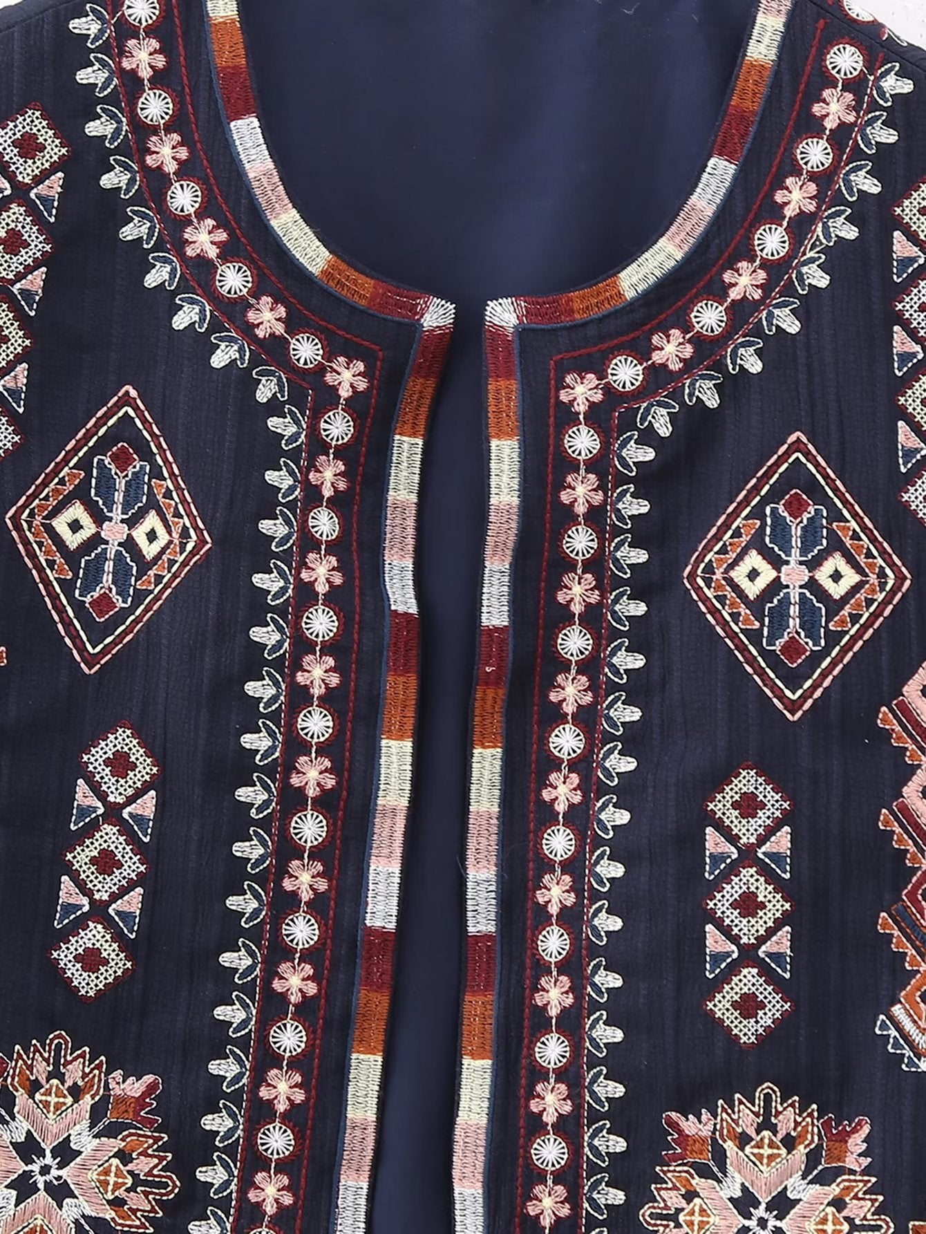 Embroidered Crew Neck Cardigan Fashion Short Vest SA333