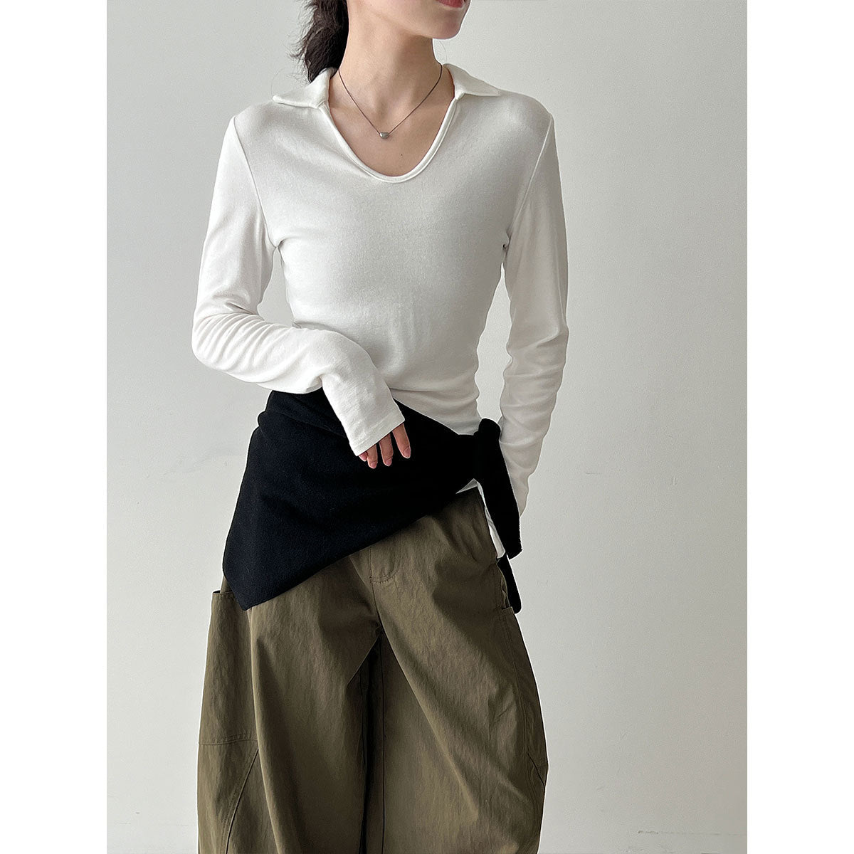 V-neck High-end Slim Bottoming Shirt SA444