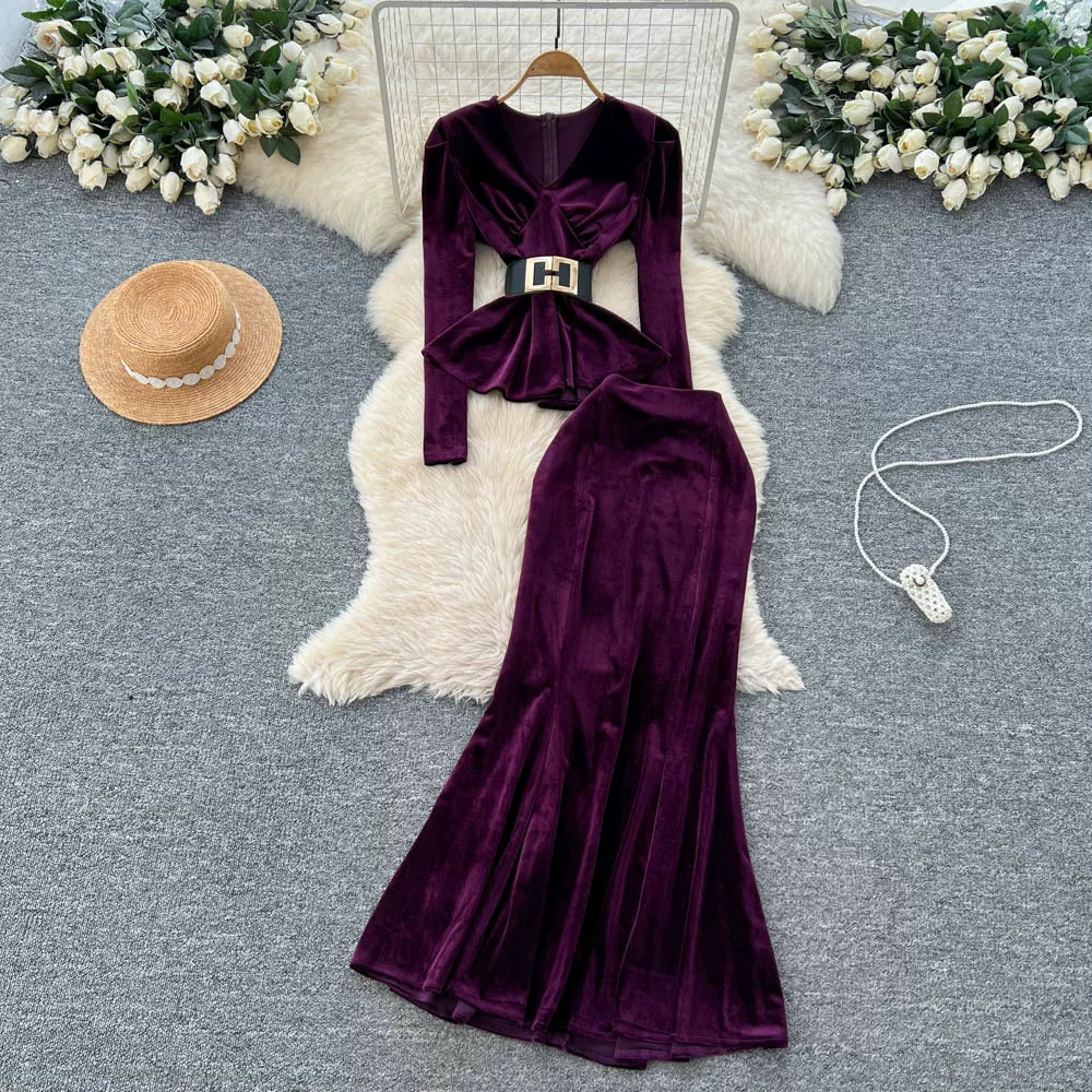 Long-sleeved Velvet Top, High-waisted Skirt, Two-piece Set 69B917
