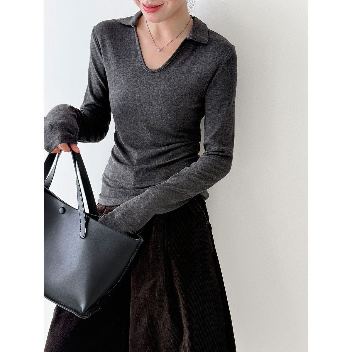 V-neck High-end Slim Bottoming Shirt SA444