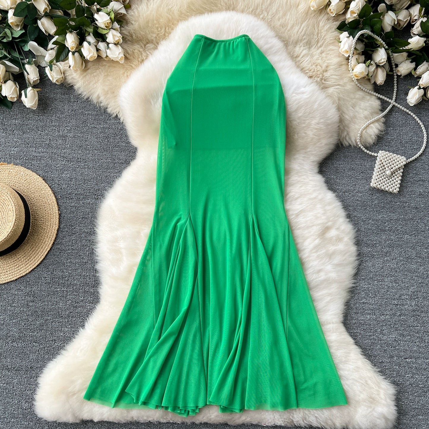 Mesh stitching fishtail hip skirt