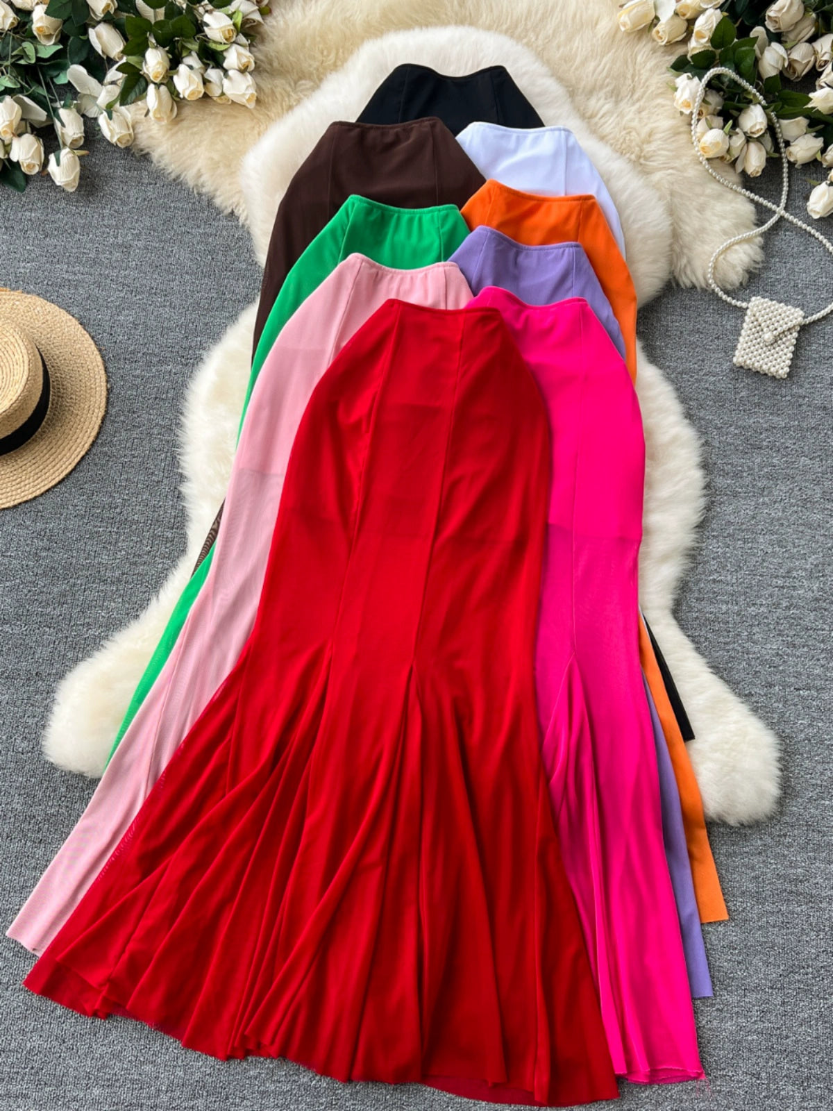 Mesh stitching fishtail hip skirt