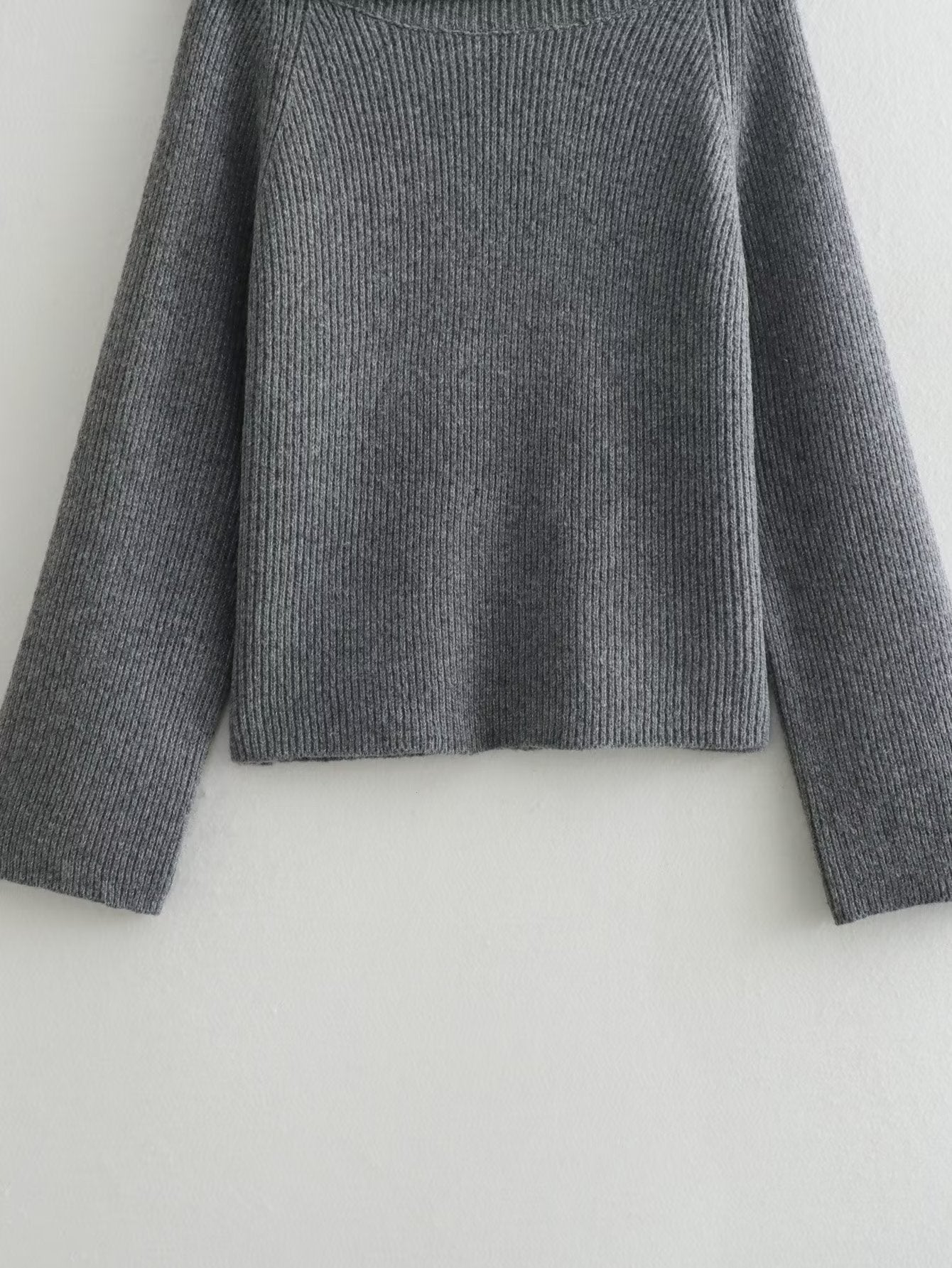 Straight Shoulder Long-sleeved Sweater Top SA401