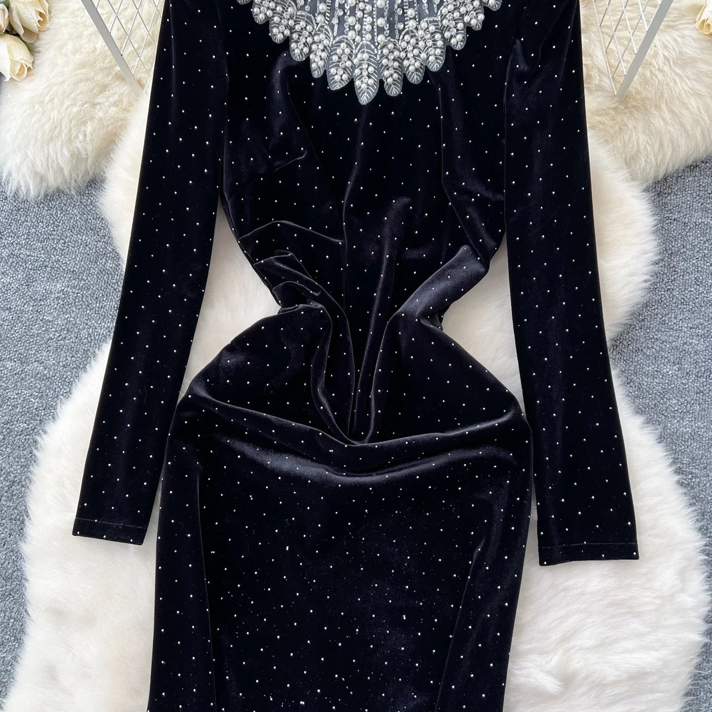 Elegant Embroidered Beads Lace Spliced Rhinestone Velour