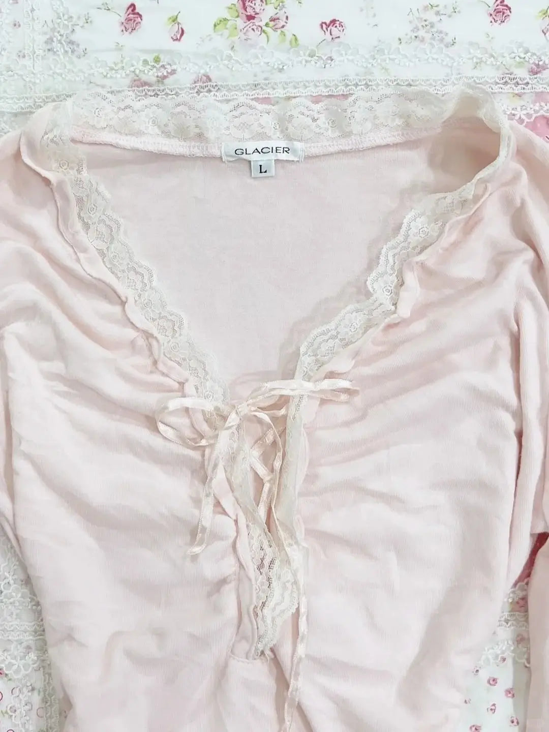 French Low-neck Long-sleeved Lace T-shirt SA224
