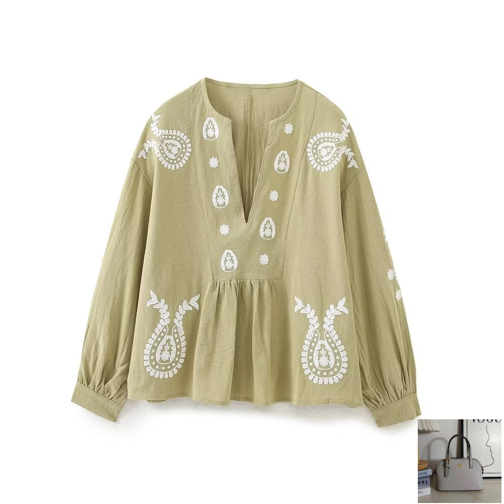 Summer New V-neck Fashion Embroidered Top SA379
