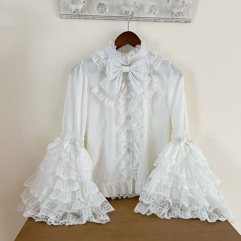 Sweet and Cute Lace Shirt with Long Sleeves 69A916