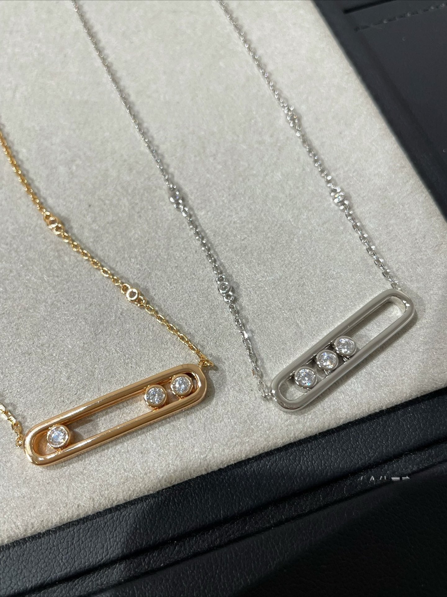 Diamond Pendant Sliding Necklace SAB058