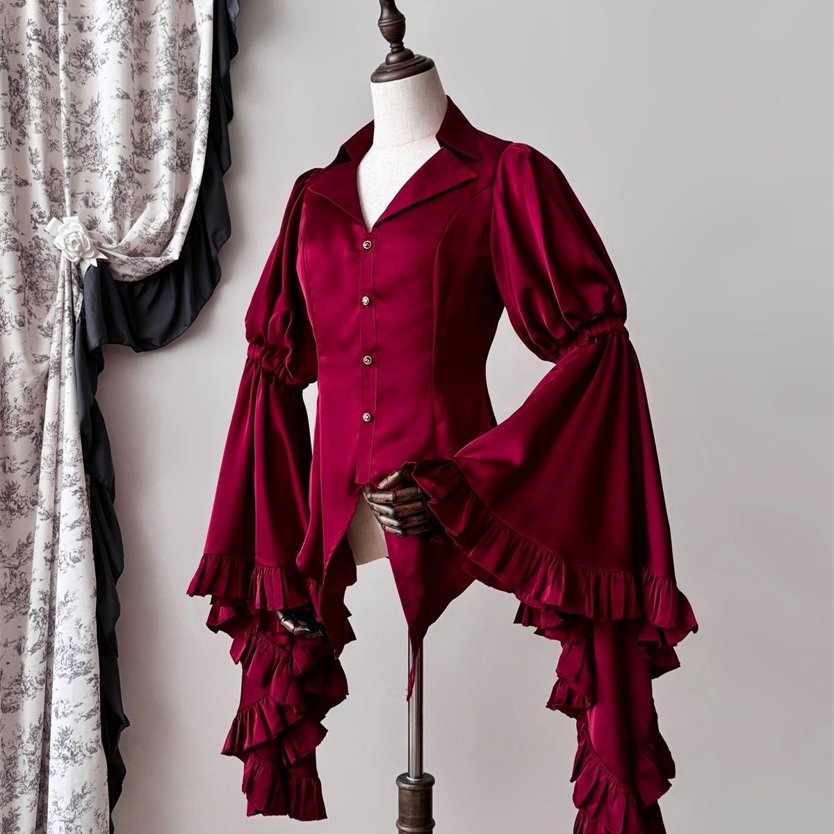 V-neck Shirt with Sleeves SA644