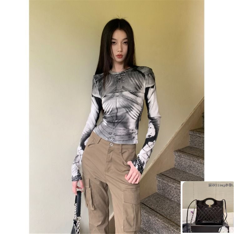 Slim-fit Long-sleeved T-shirt   SA863