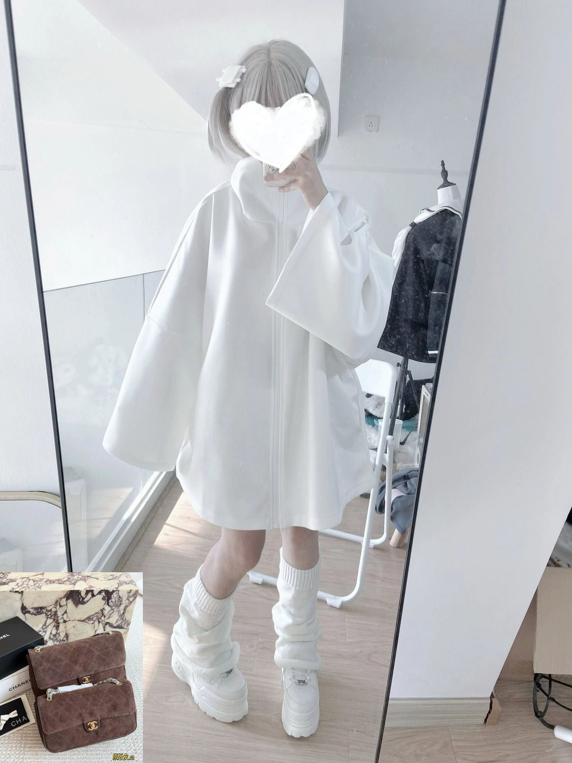 Women's White Sweatshirt SAB179/SAB180