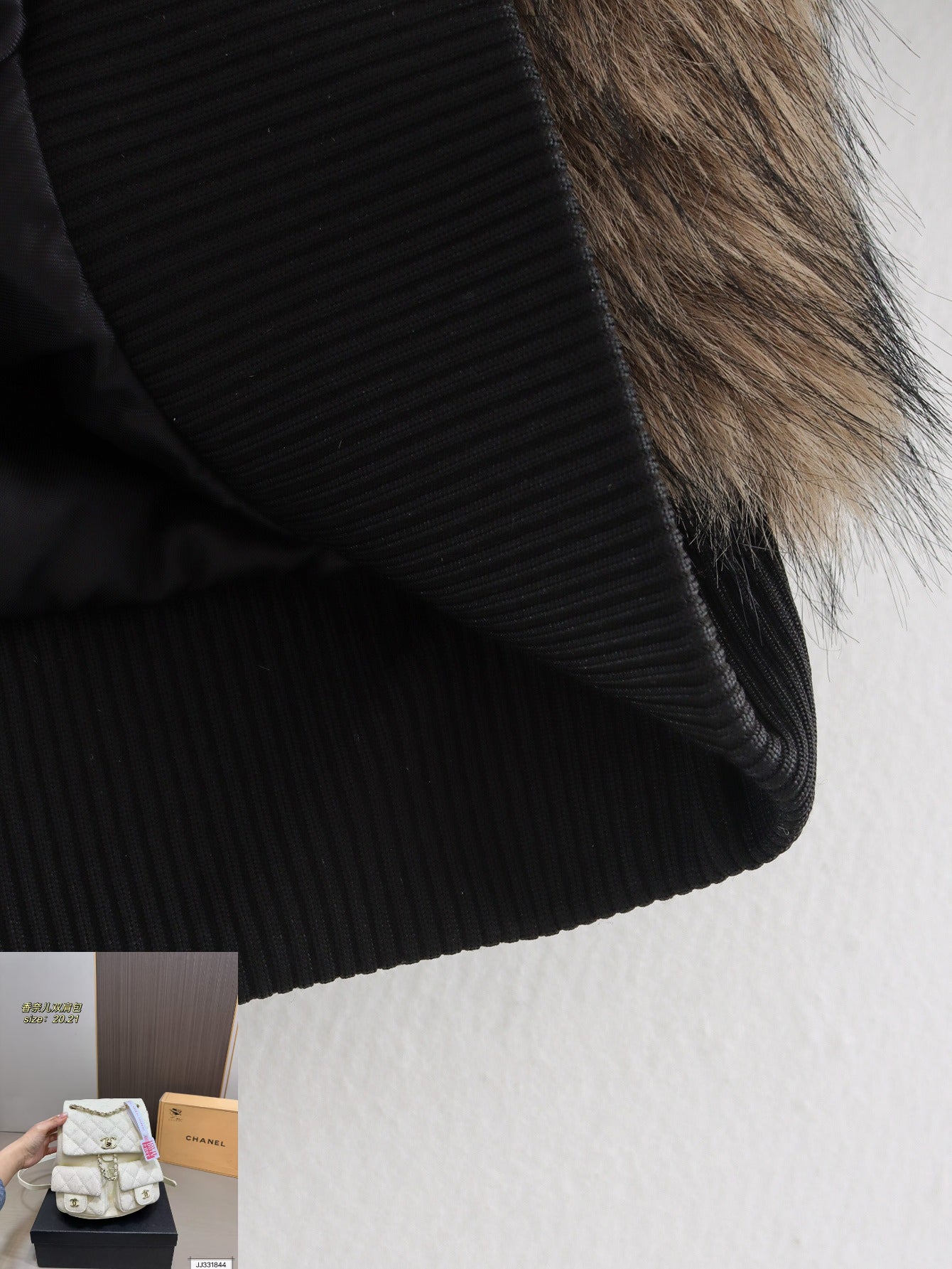 Color Matching Fur Integrated Jacket  SA410