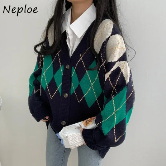 V-Neck Diamond Grid Knitted Cardigan SA026