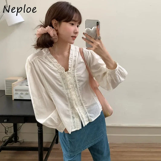 Femme Sweet Style Lace Patchwork Shirt SA079