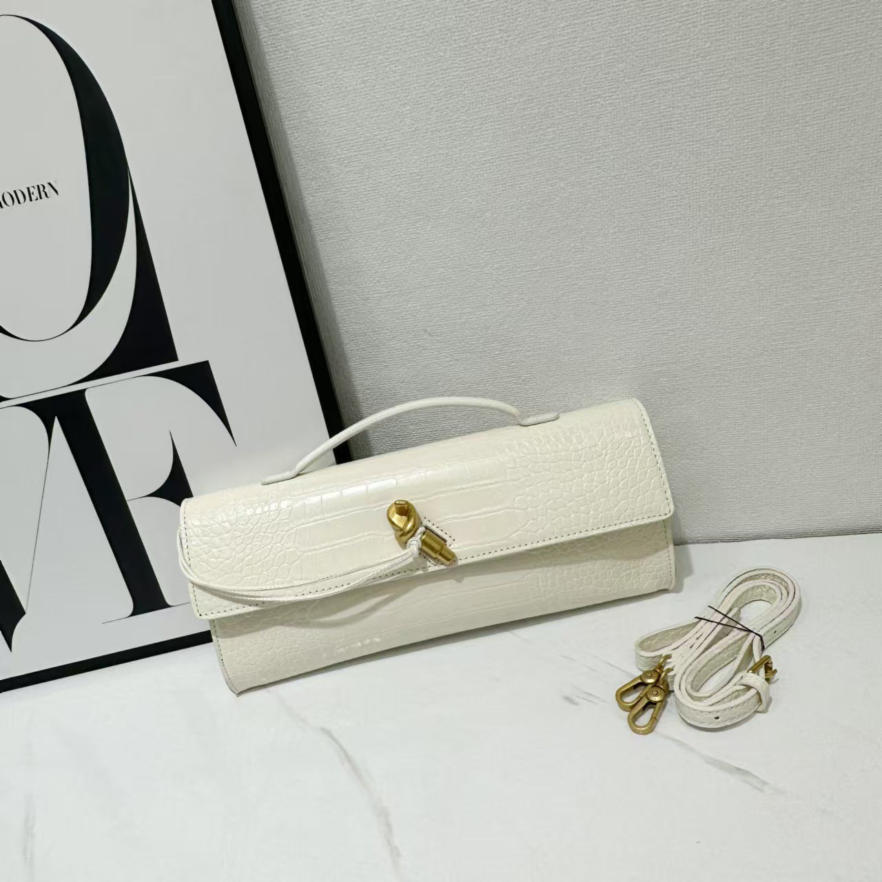 Woven Clutch Bag UK 64D075