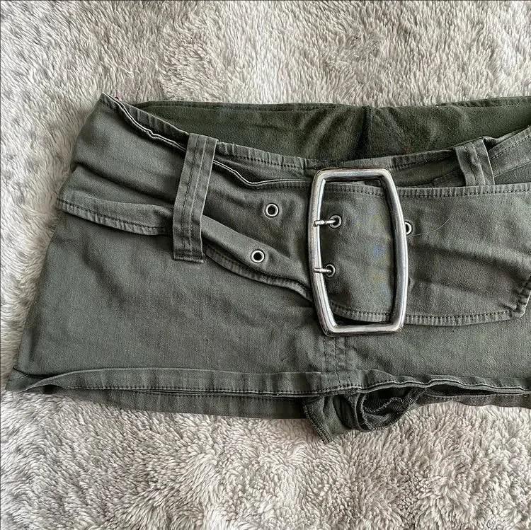 Retro Work Skirt 64D071