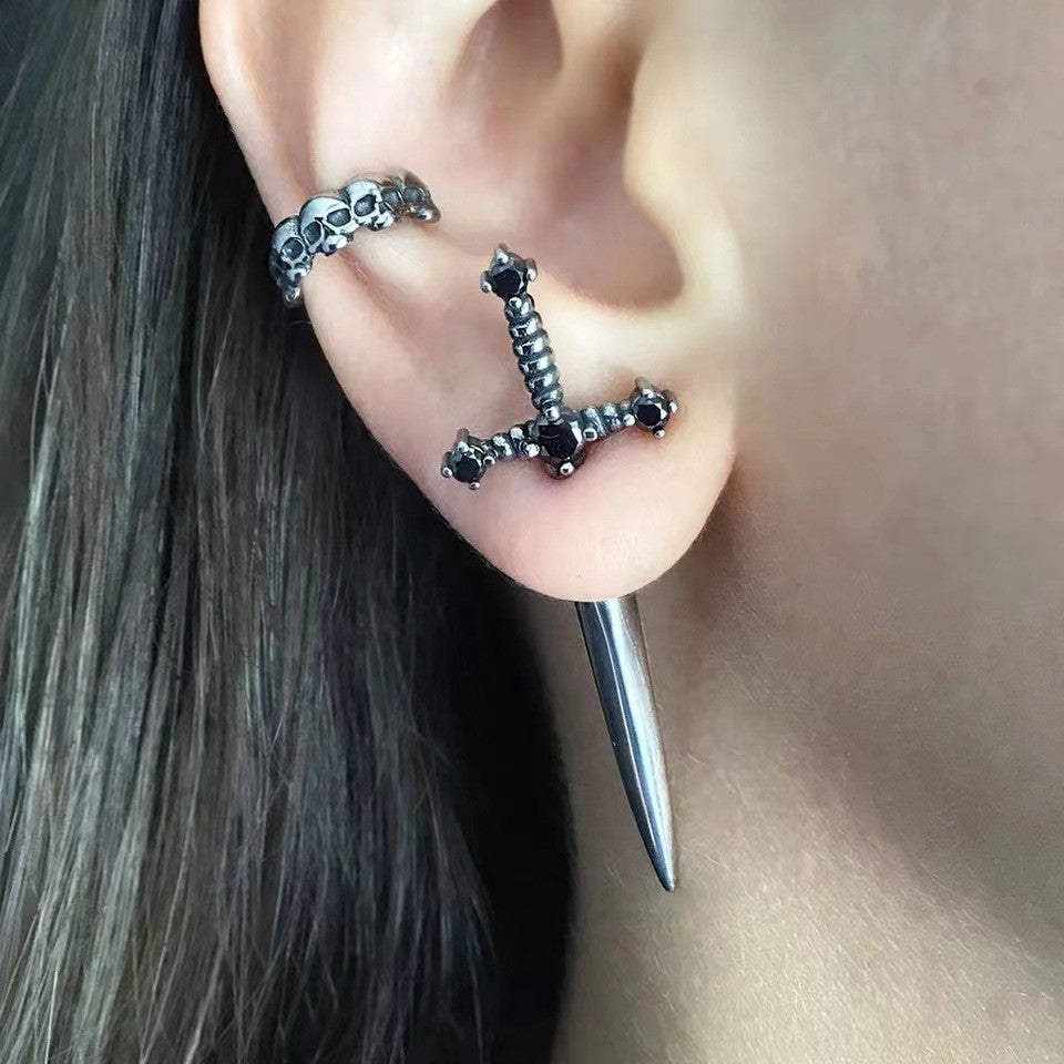 Gothic Sword Lady Stud Earrings Woman 69B902