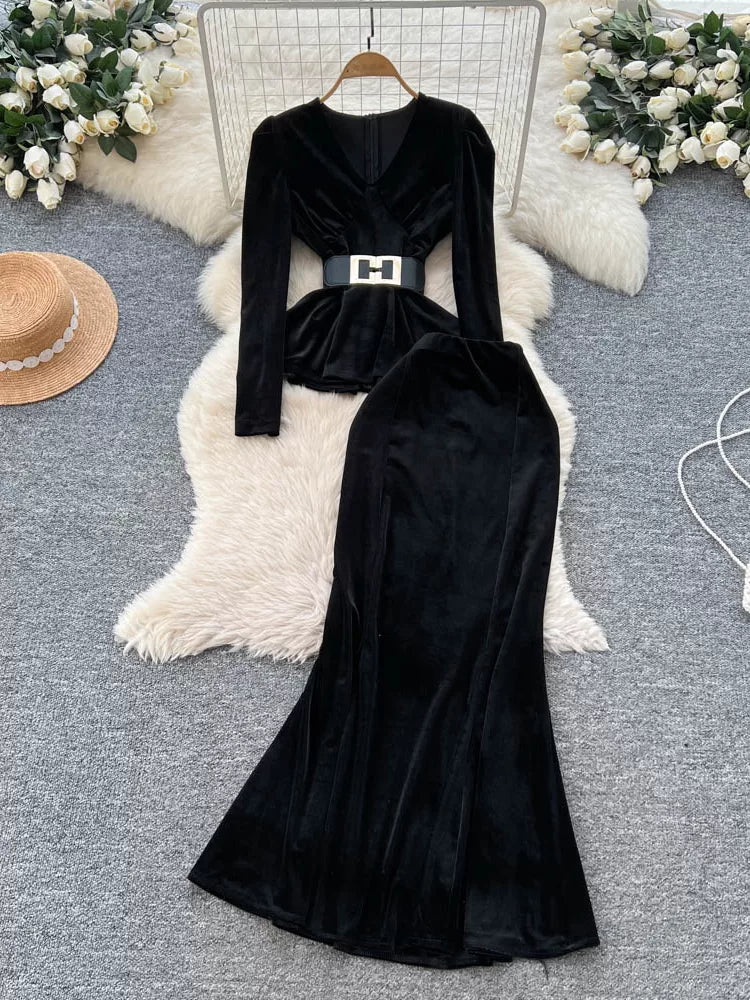 Long-sleeved Velvet Top, High-waisted  Skirt, Two-piece Set 69B917