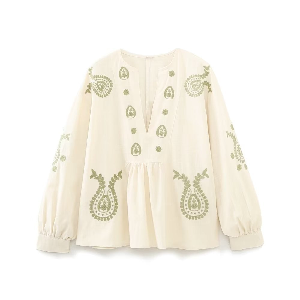 Summer New V-neck Fashion Embroidered Top SA379