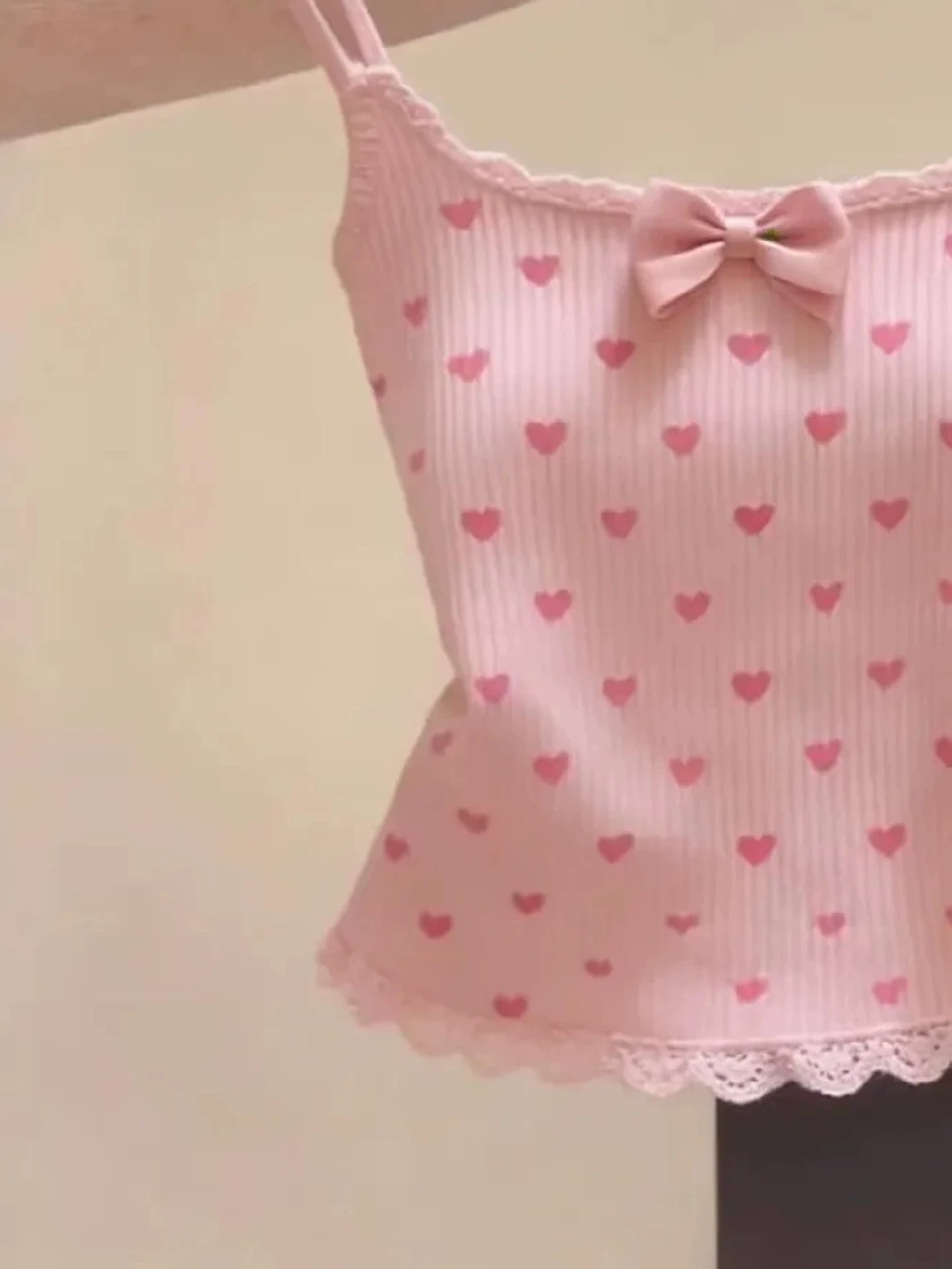 Lace Camisole with A Heart-shaped Bow 69C035