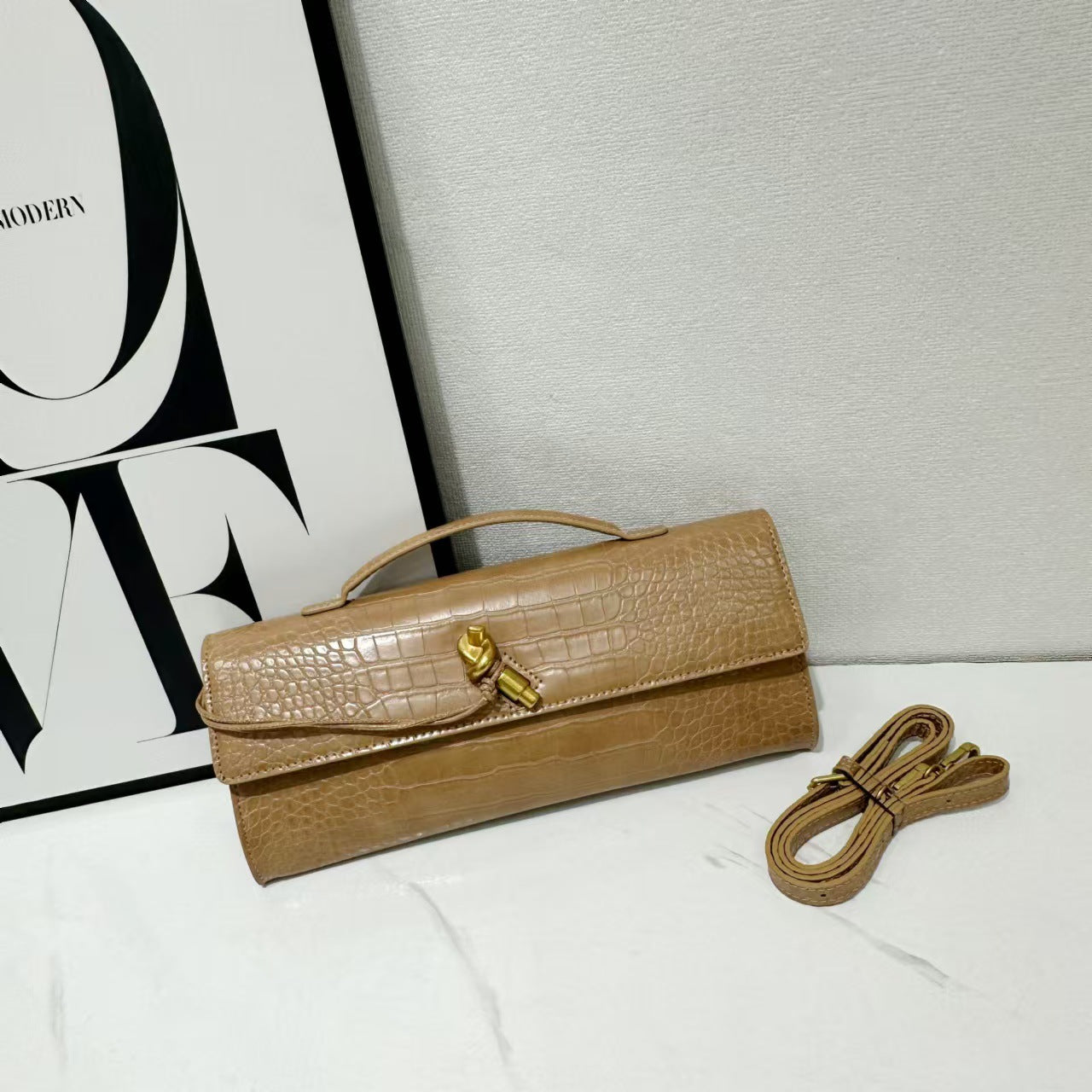 Woven Clutch Bag UK 64D075