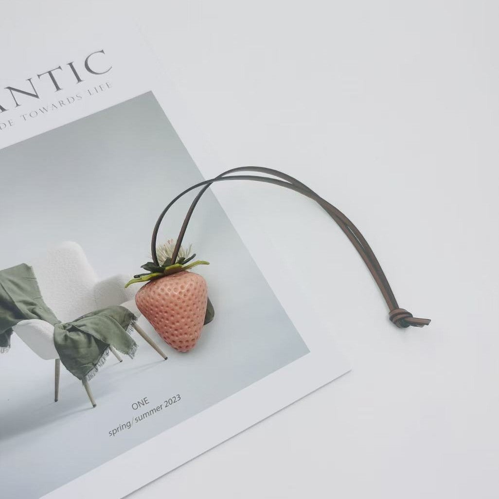 Strawberry Bag Pendant SAB092