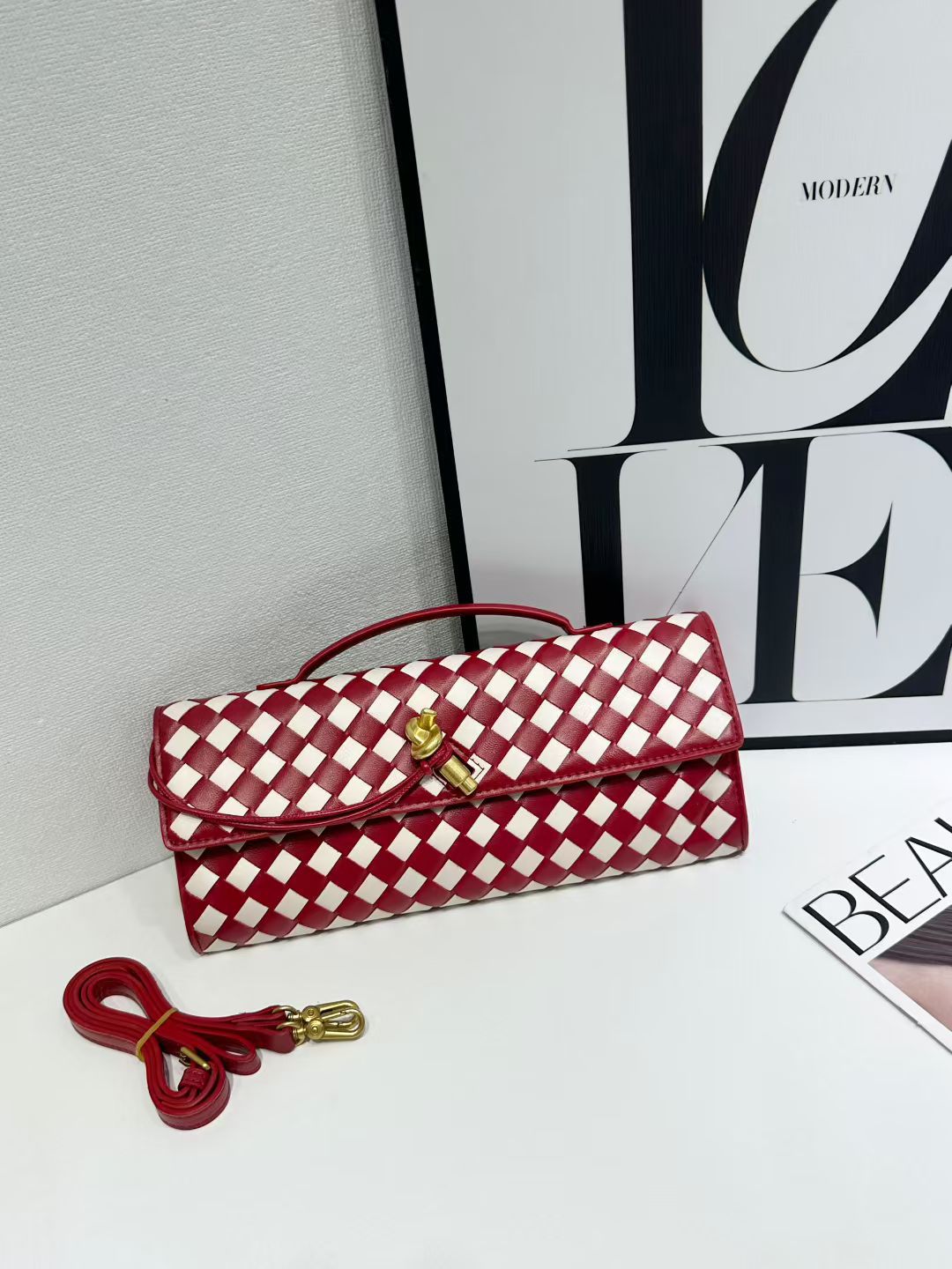 Woven Clutch Bag UK 64D075
