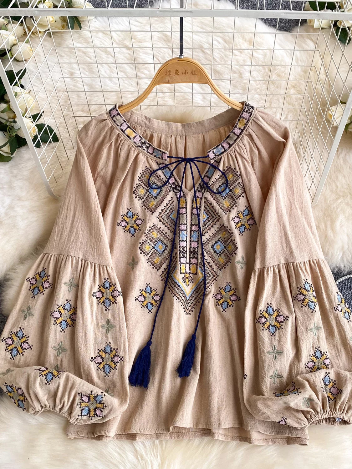 Bohemian heavy embroidery tassel shirt SA802