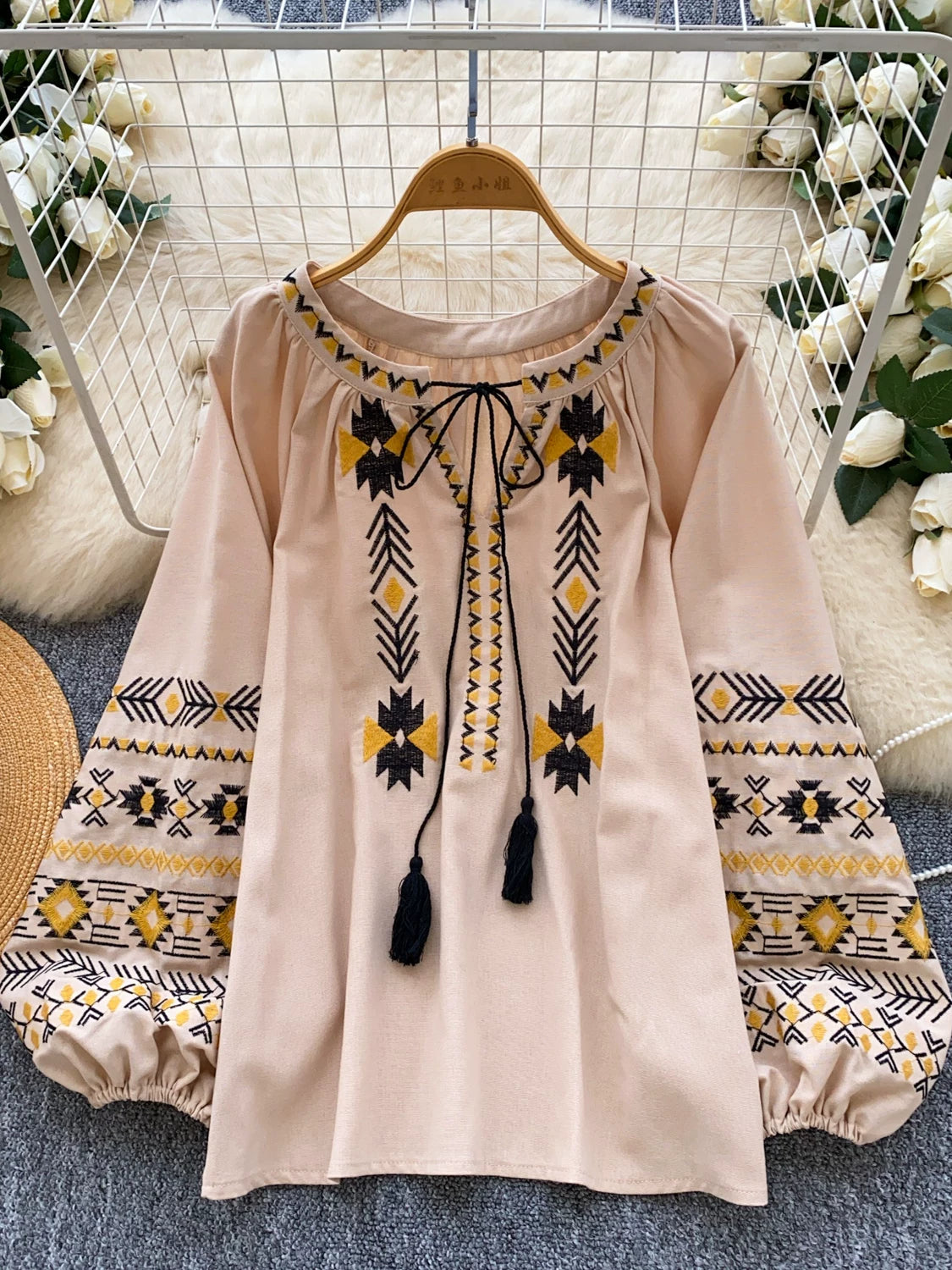 Round Neck Lantern Sleeve Bottoming Shirt SA763