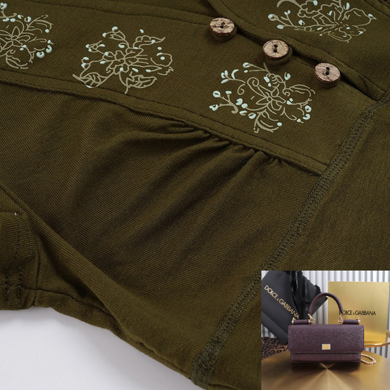 Printed V-neck Slim-fit Top SA853