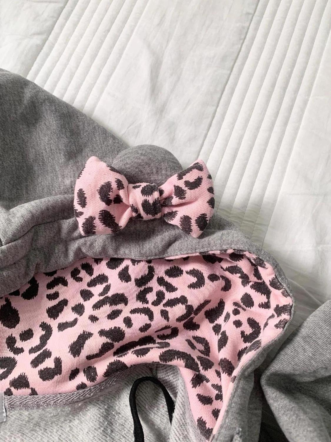 Gray Pink Leopard Print Patchwork Sweatshirt  SAB046