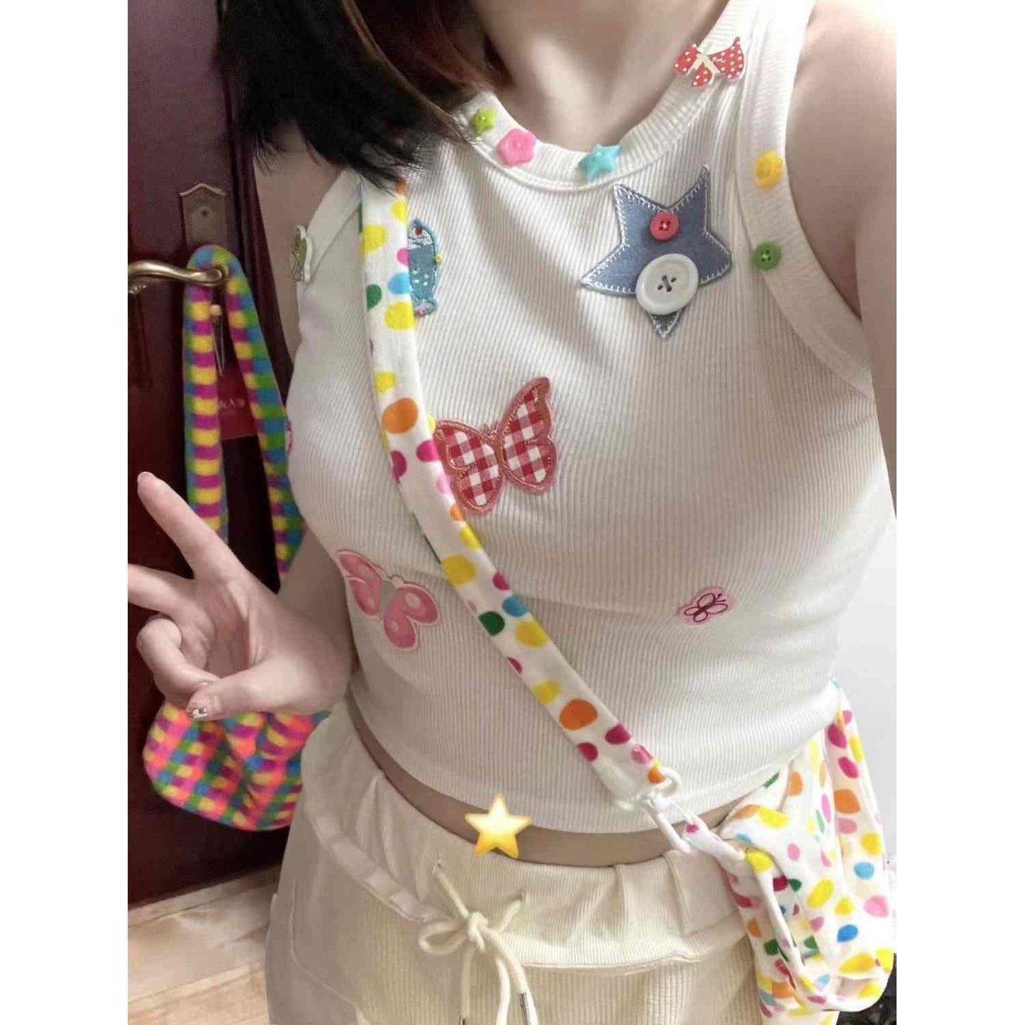 Interesting Embroidered Vest us 64D191