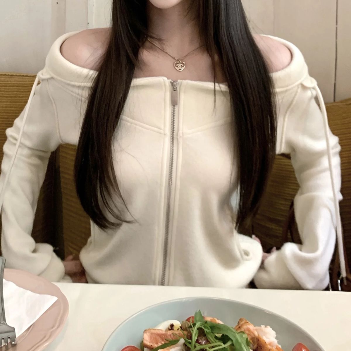 One-word Shoulder Sweater Woman SA674