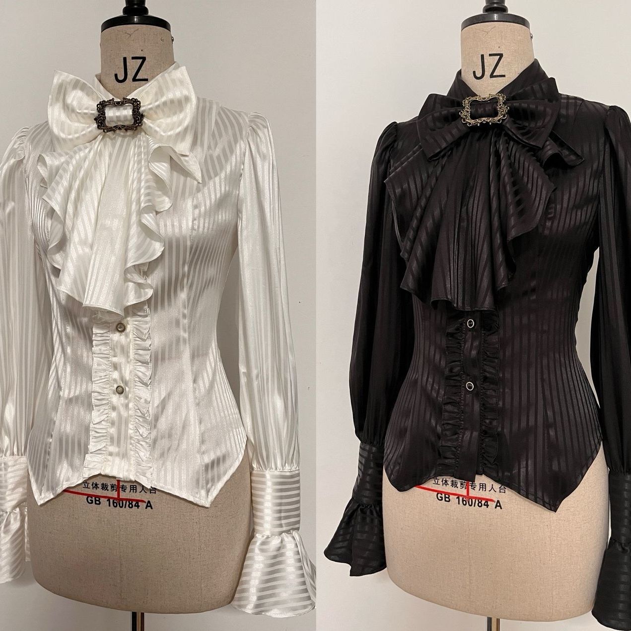 Long-sleeved White Flared Top SAB182