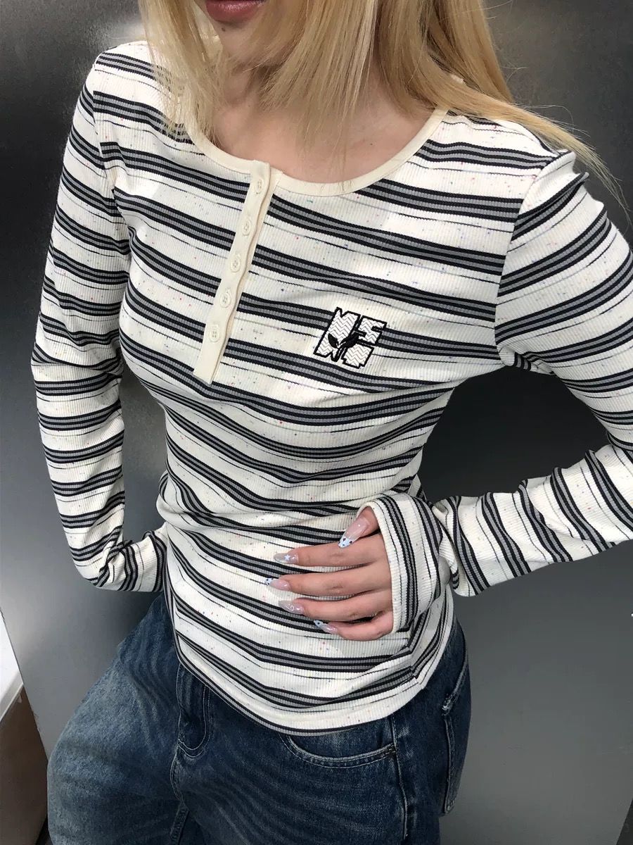 Black and White Striped Knit Base Layer SA664
